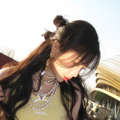 伺候老公白月光坐月子